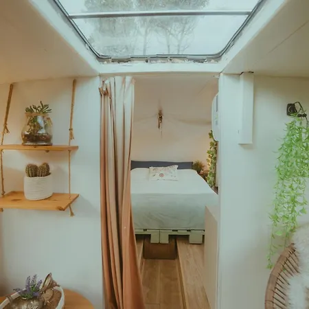 Holiday home The Amazing Inacio Bus Converted *