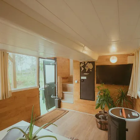 Holiday home The Amazing Inacio Bus Converted Sintra