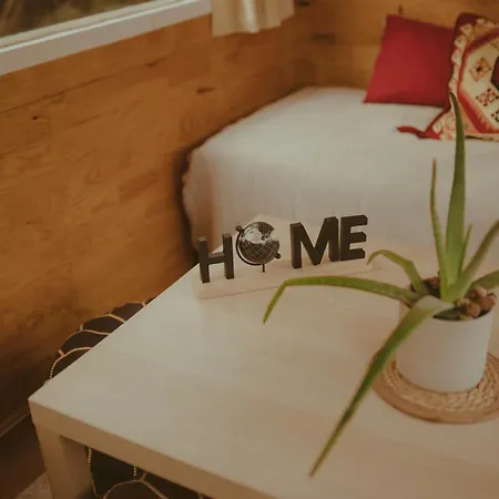 The Amazing Inacio Bus Converted Holiday home Sintra