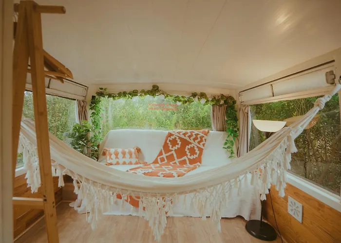 Holiday home The Amazing Inacio Bus Converted Sintra