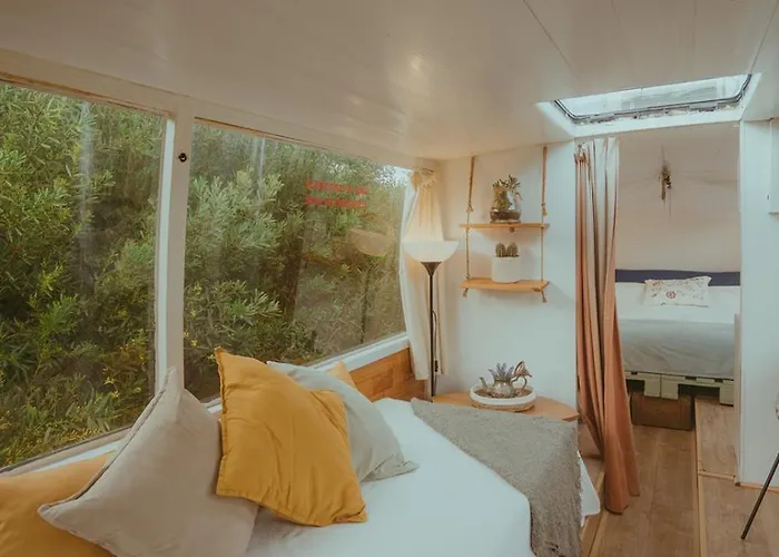 The Amazing Inacio Bus Converted Holiday home *
